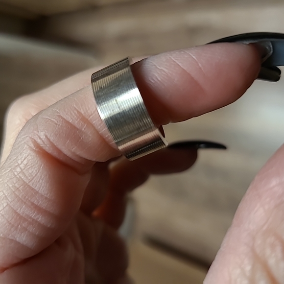 Authentic Gucci Ring - Picture 3 of 3